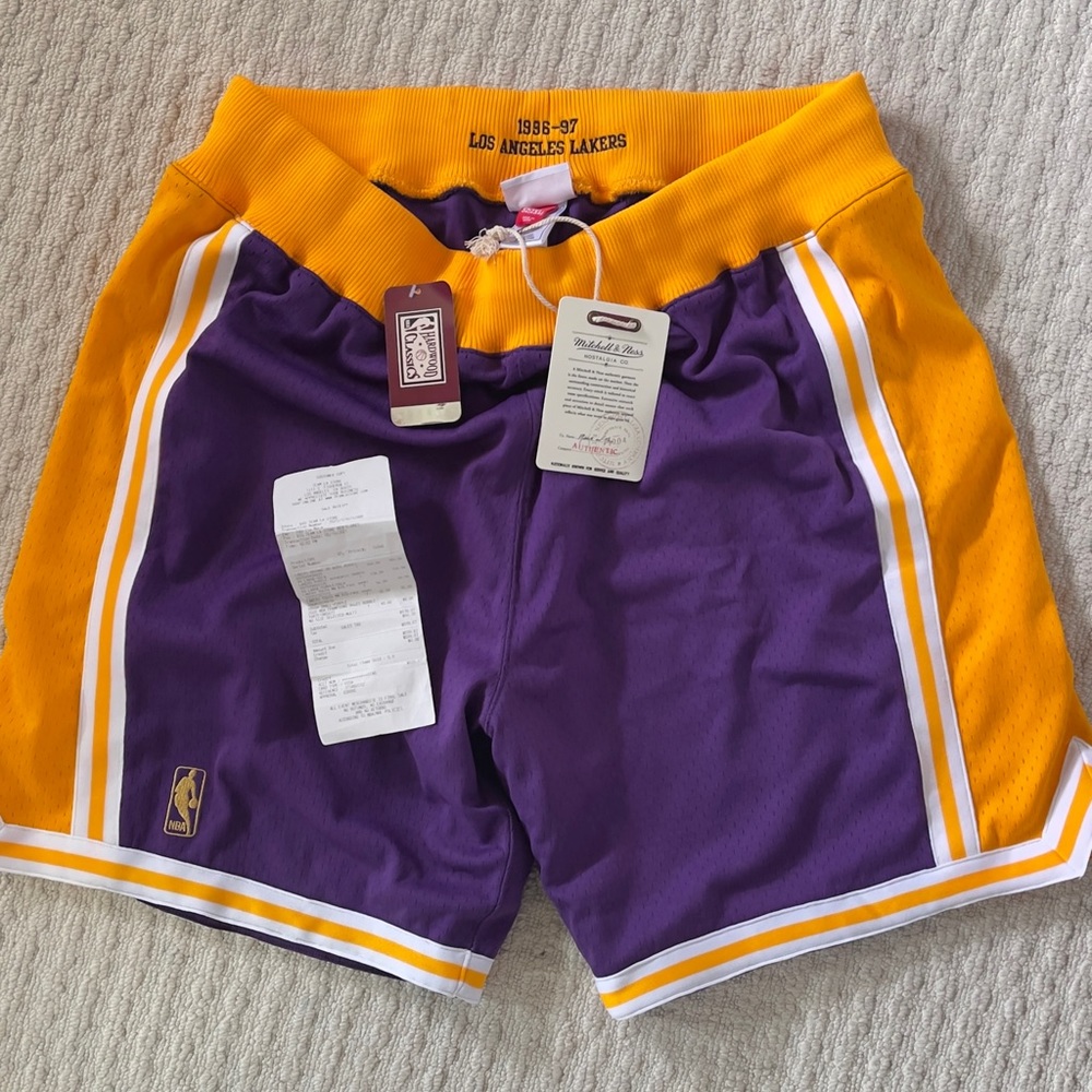 NWT Authentic Mitchell & Ness NBA Authentic Shorts XXL